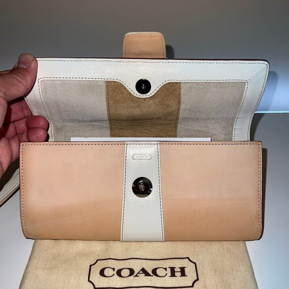 Coach Vac Clutch Wallet - Picture 2 of 4